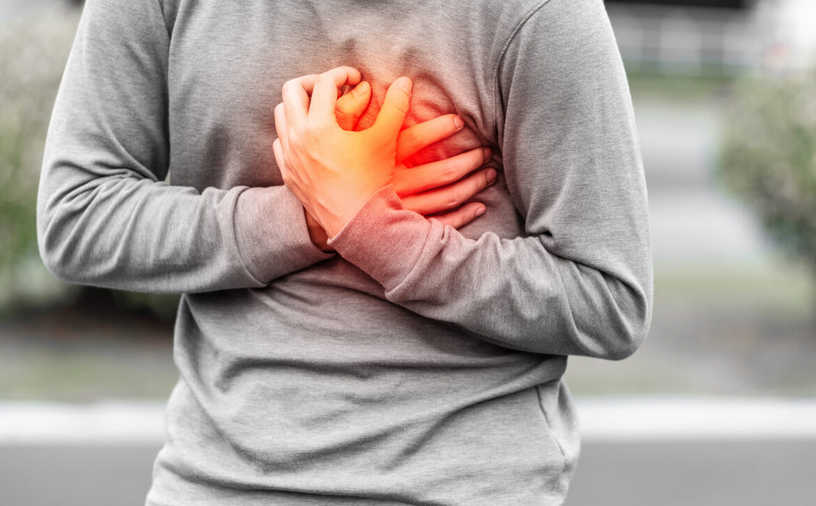 Featured-image-Man-clutching-his-chest-as-if-hes-having-a-heart-attack